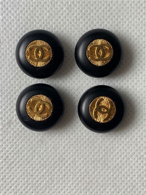 real chanel buttons|authentic vintage Chanel buttons.